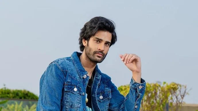 One of the Star Kids, Aaman Devgan impresses with his debut performance in Azaad.