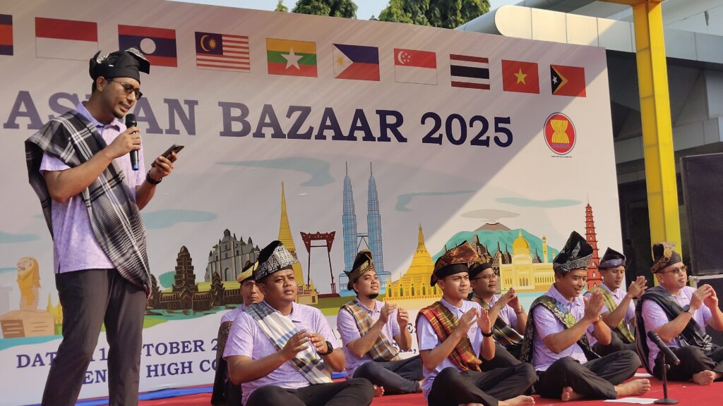 Performance at ASEAN Bazaar
