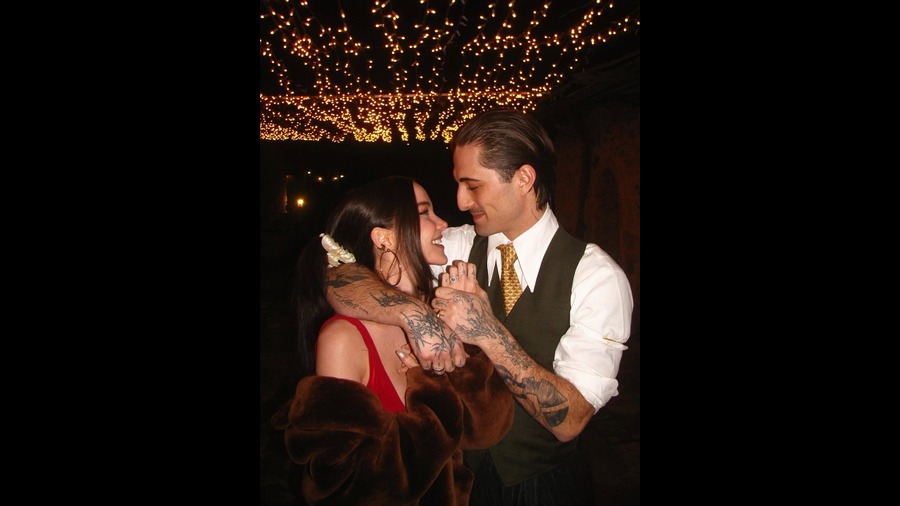 my favourite part of being alive 💍 happy new year-2