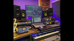 techivation-audio-7928262_1280-3