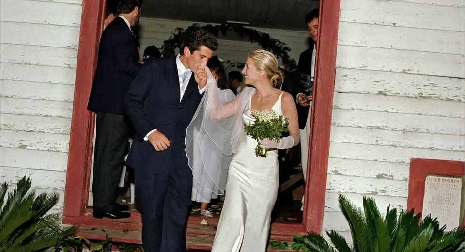 Carolyn Bessette-Kennedy and the art of being effortlessly chic