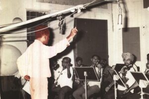 bollywood music : Violinist and composer Frank Fernand