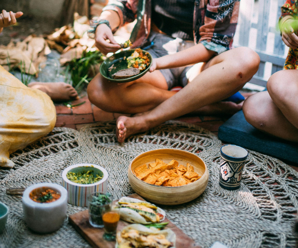Mexico City street food guide 2026 - Group eating food together
