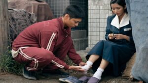Soft Masculinity in K-Dramas; Gwan-sik taking care of Ae-sun in When Life Gives You Tangerines