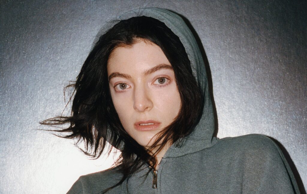 Lorde-Credit-Thistle-Brown-1