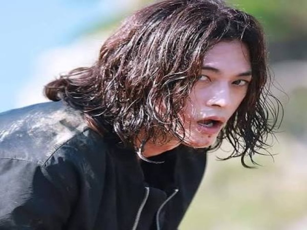 Baek Hee sung in 'Flower of Evil' initially appears as someone possessing not a single ounce of morality, yet later his character suggests that appearances are deceptive.