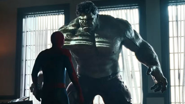 Spider-Man faces the Hulk in his full glory.